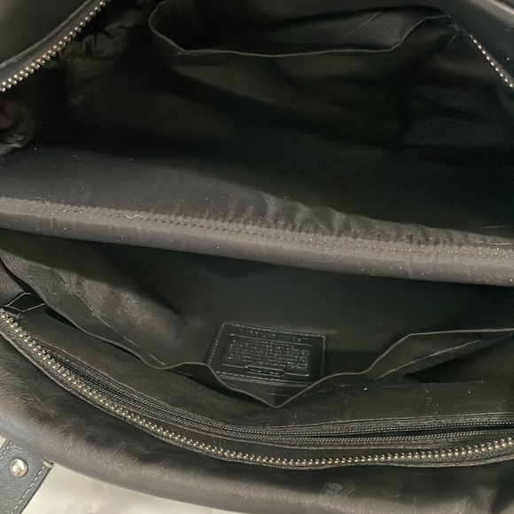 Coach B1276-F18374 Addison Black Leather Diaper/Travel Bag changing pad Purse - Picture 9 of 11